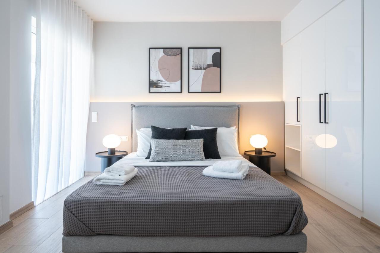 Luxury 4 Bedrooms Apartment Near Flisvos Marina 比雷埃夫斯 外观 照片