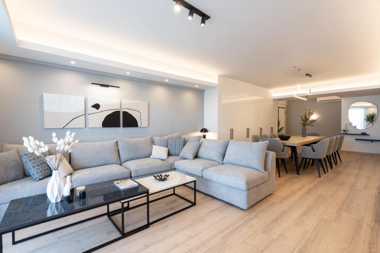 Luxury 4 Bedrooms Apartment Near Flisvos Marina 比雷埃夫斯 外观 照片