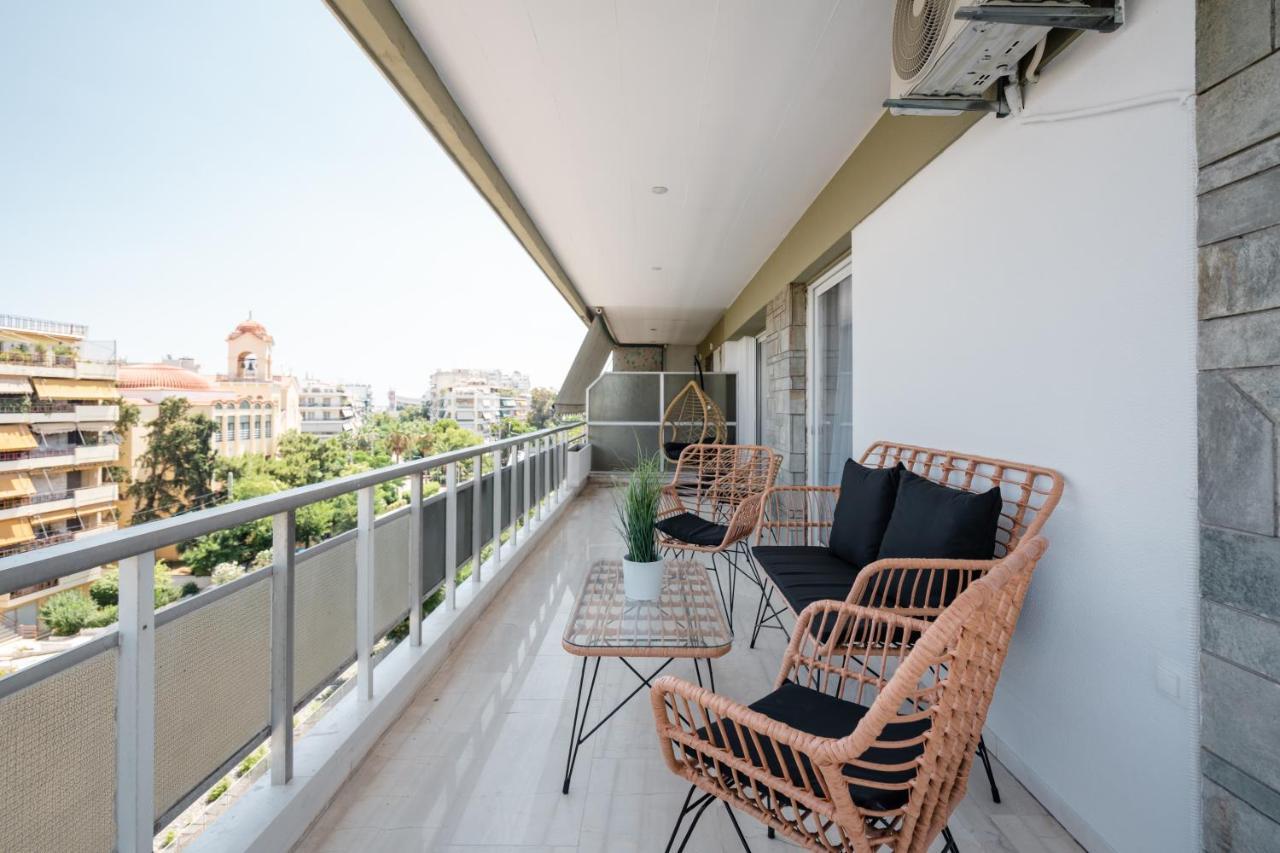 Luxury 4 Bedrooms Apartment Near Flisvos Marina 比雷埃夫斯 外观 照片