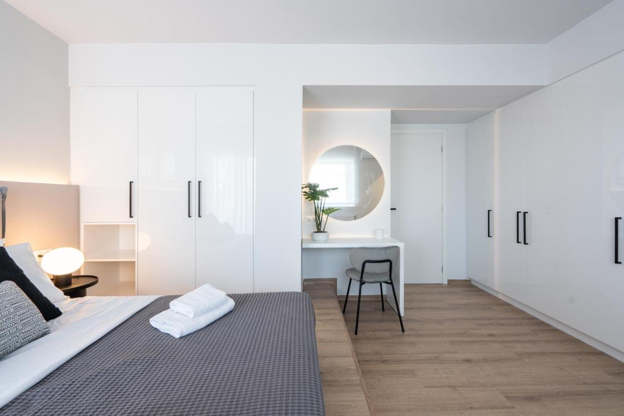 Luxury 4 Bedrooms Apartment Near Flisvos Marina 比雷埃夫斯 外观 照片