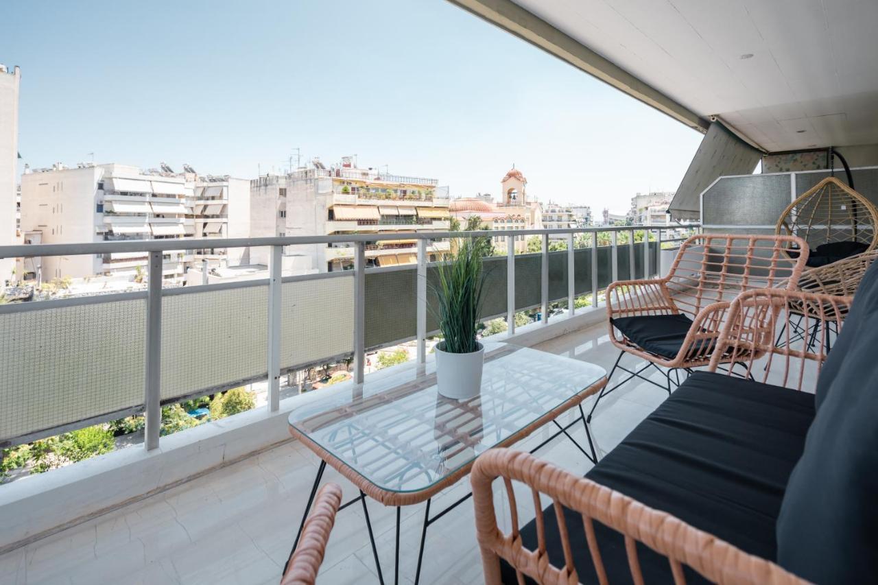 Luxury 4 Bedrooms Apartment Near Flisvos Marina 比雷埃夫斯 外观 照片