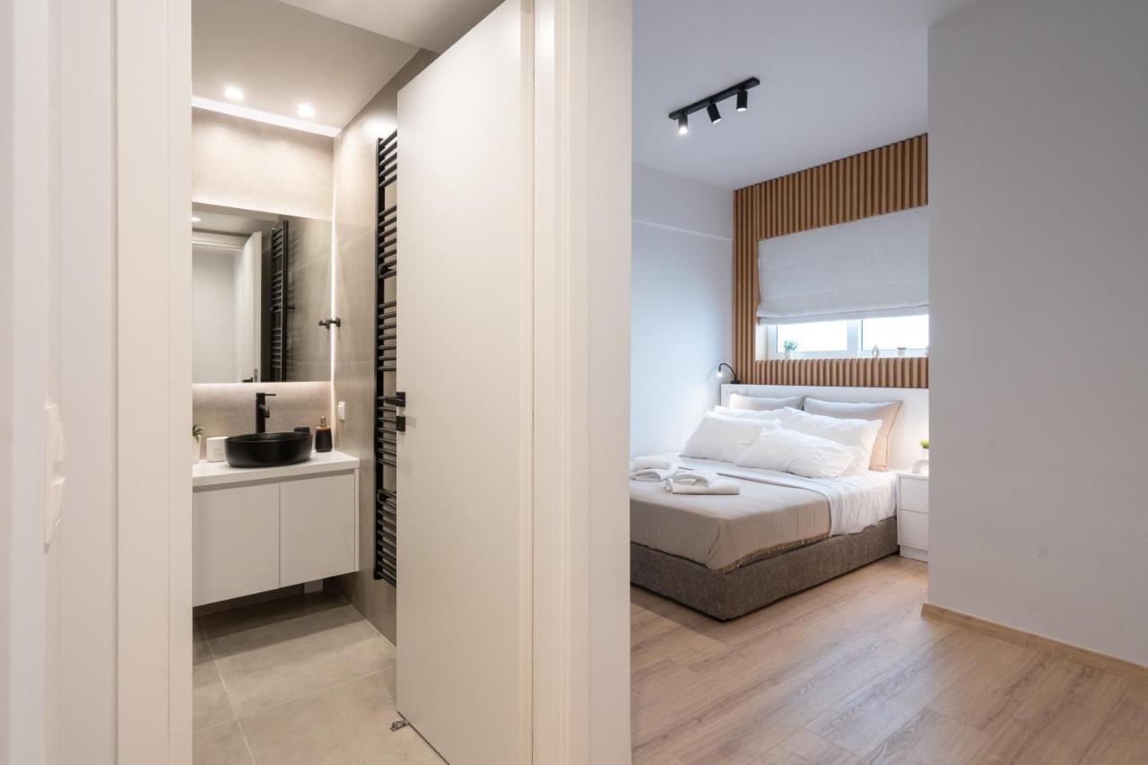 Luxury 4 Bedrooms Apartment Near Flisvos Marina 比雷埃夫斯 外观 照片