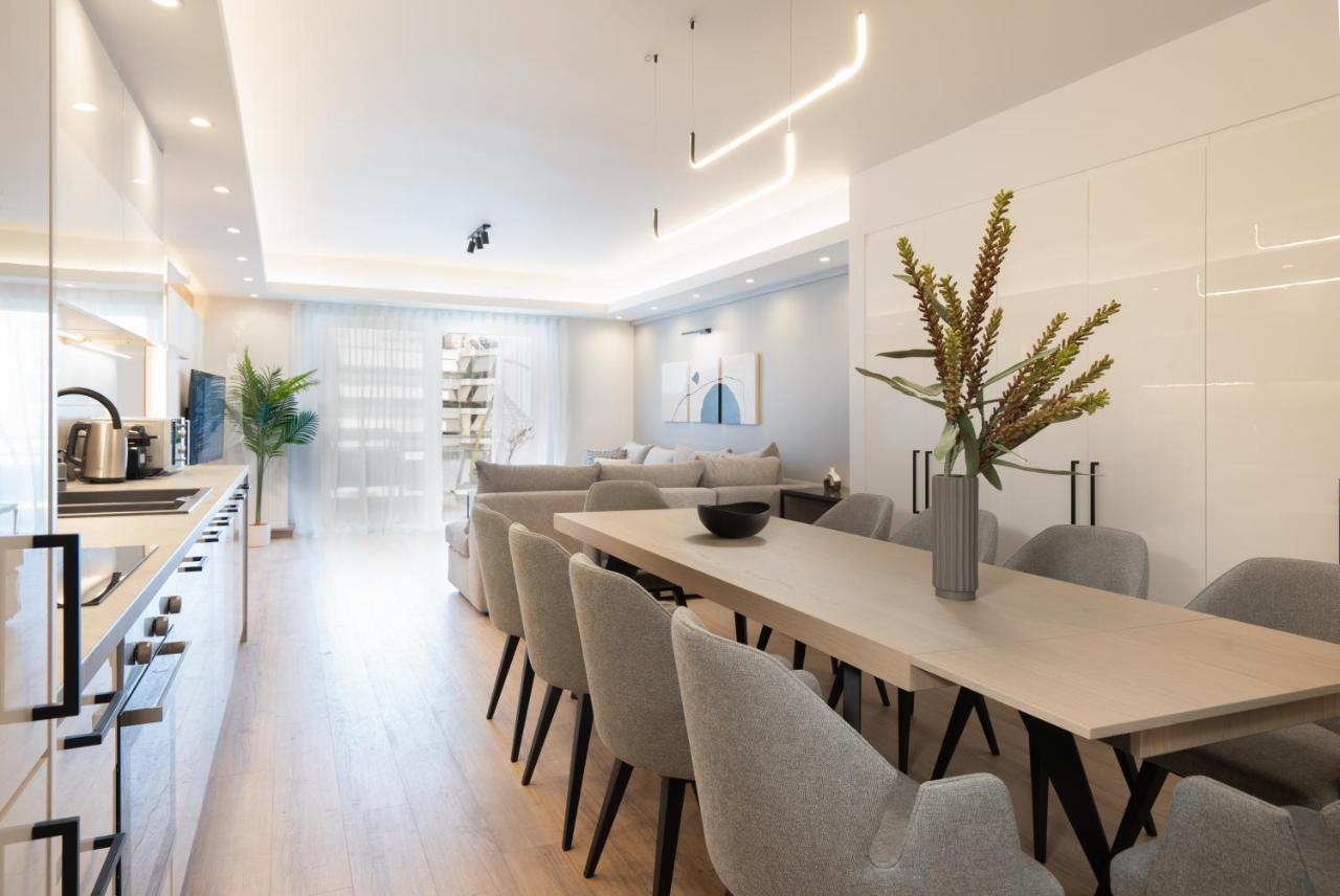 Luxury 4 Bedrooms Apartment Near Flisvos Marina 比雷埃夫斯 外观 照片