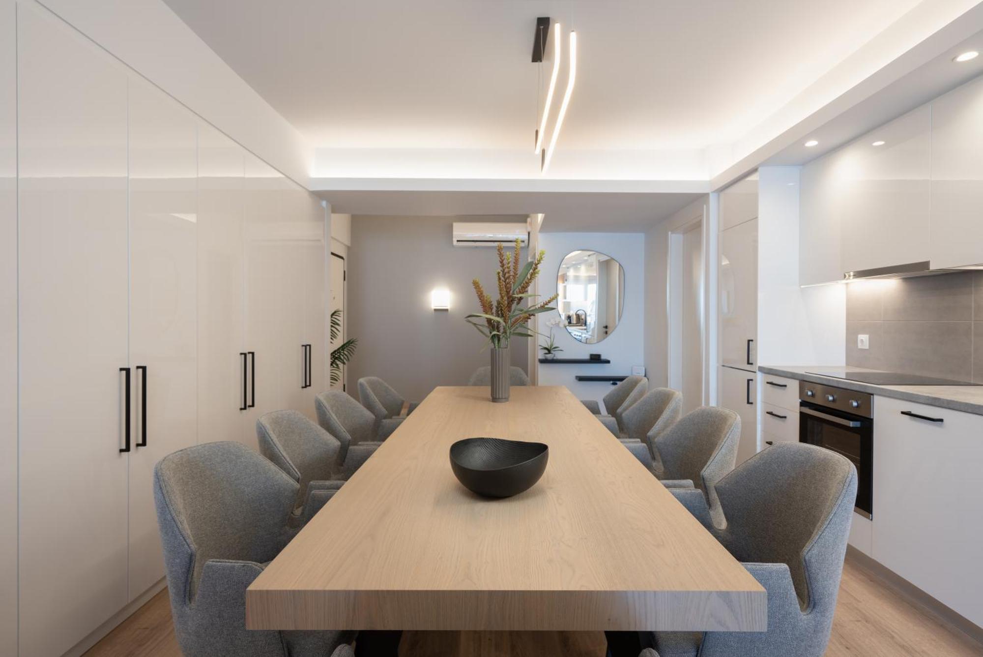 Luxury 4 Bedrooms Apartment Near Flisvos Marina 比雷埃夫斯 外观 照片