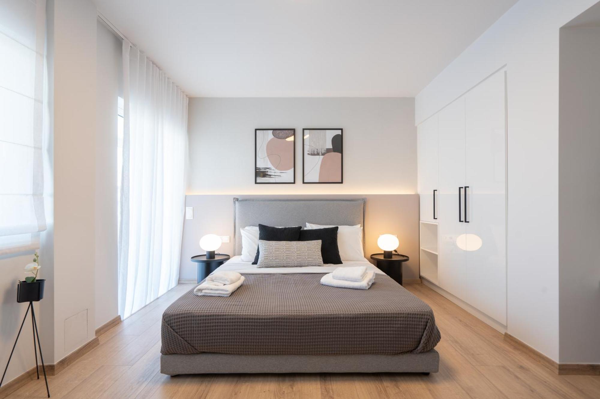 Luxury 4 Bedrooms Apartment Near Flisvos Marina 比雷埃夫斯 外观 照片