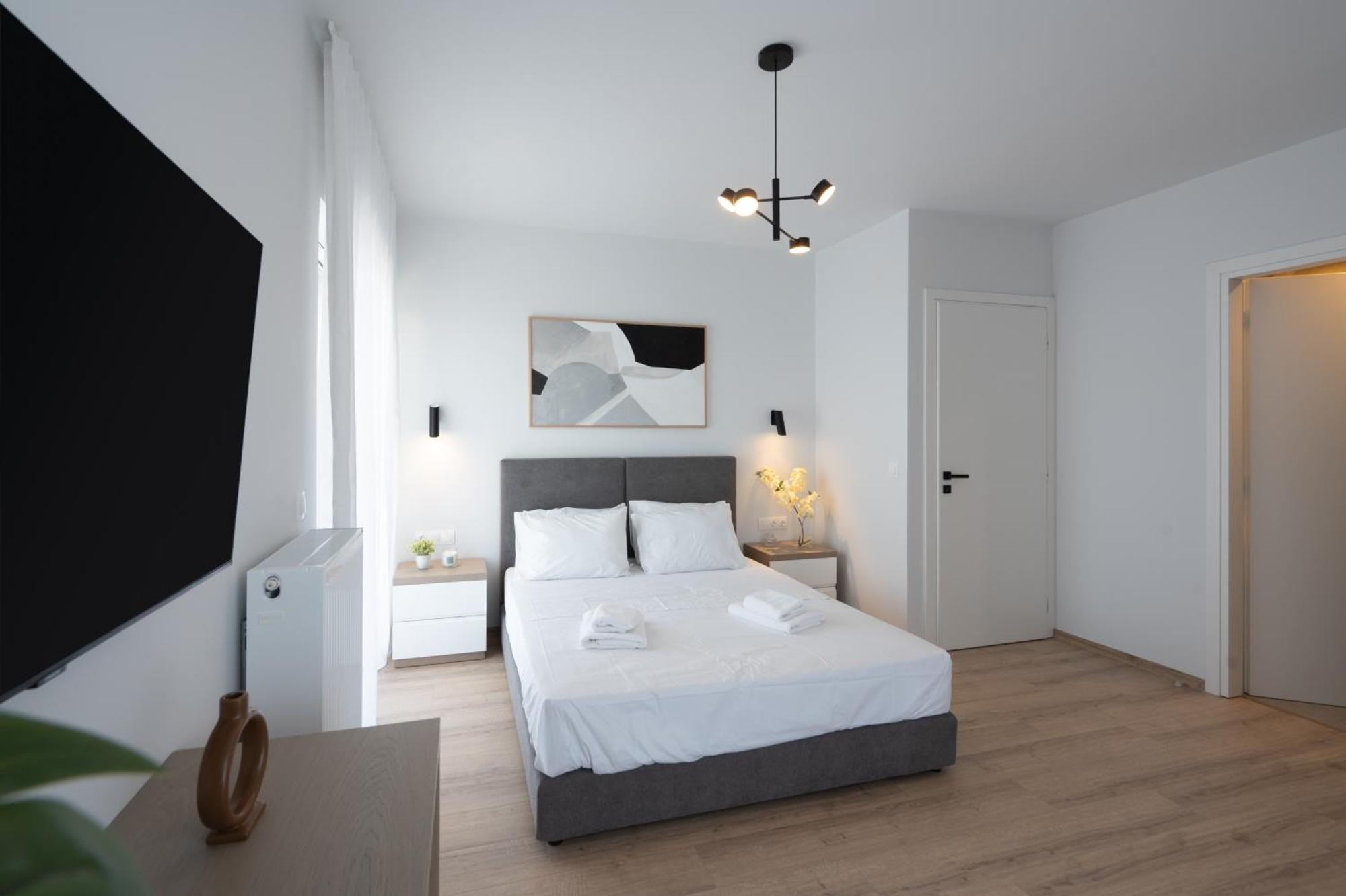 Luxury 4 Bedrooms Apartment Near Flisvos Marina 比雷埃夫斯 外观 照片